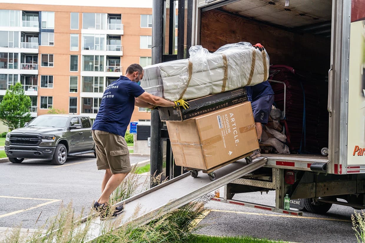 Furniture removal Phoenix – Phoenix Furniture Disposal by DTS Logistics L.L.C.