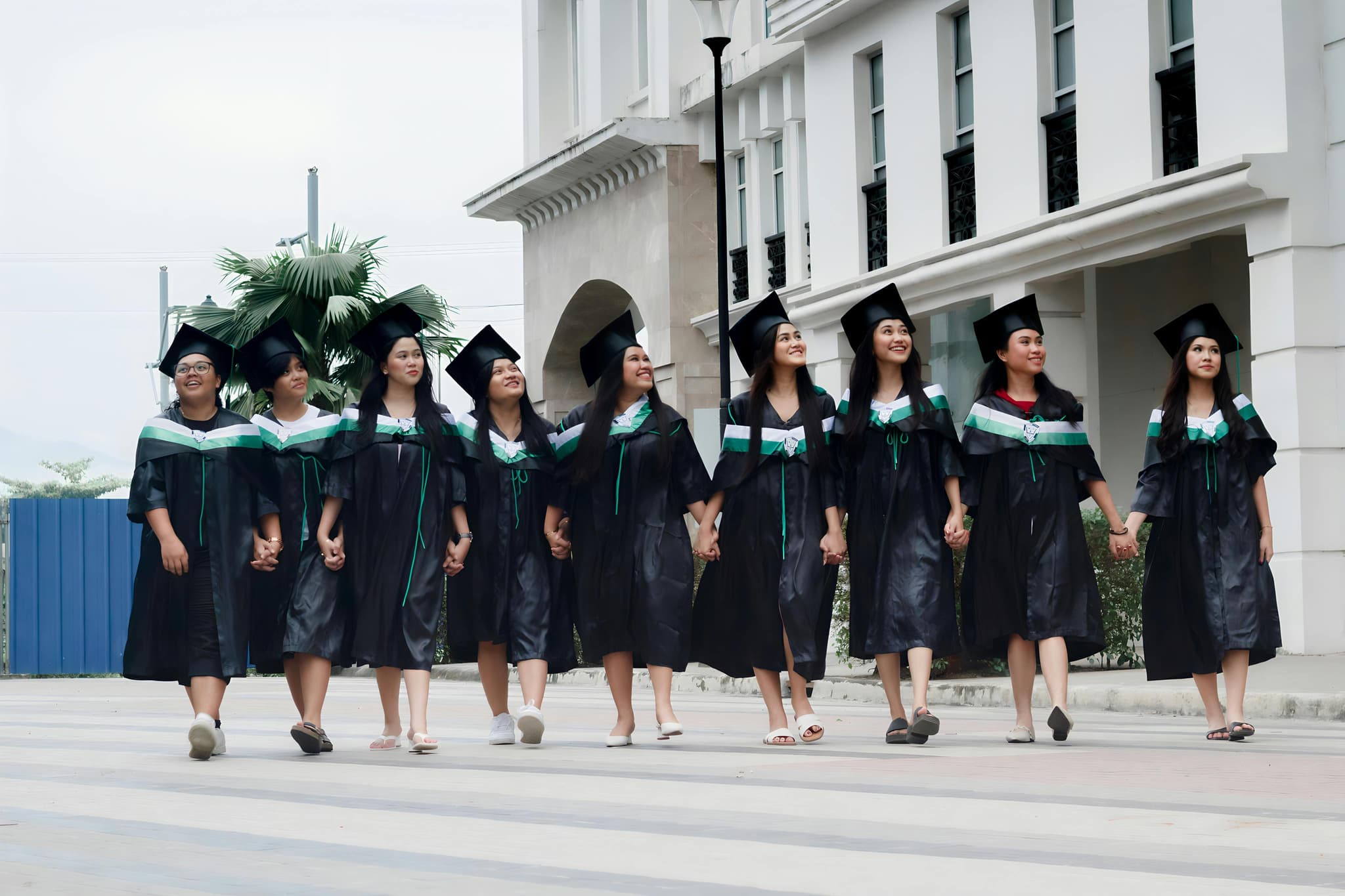buy a fake diploma: What You Need to Know First