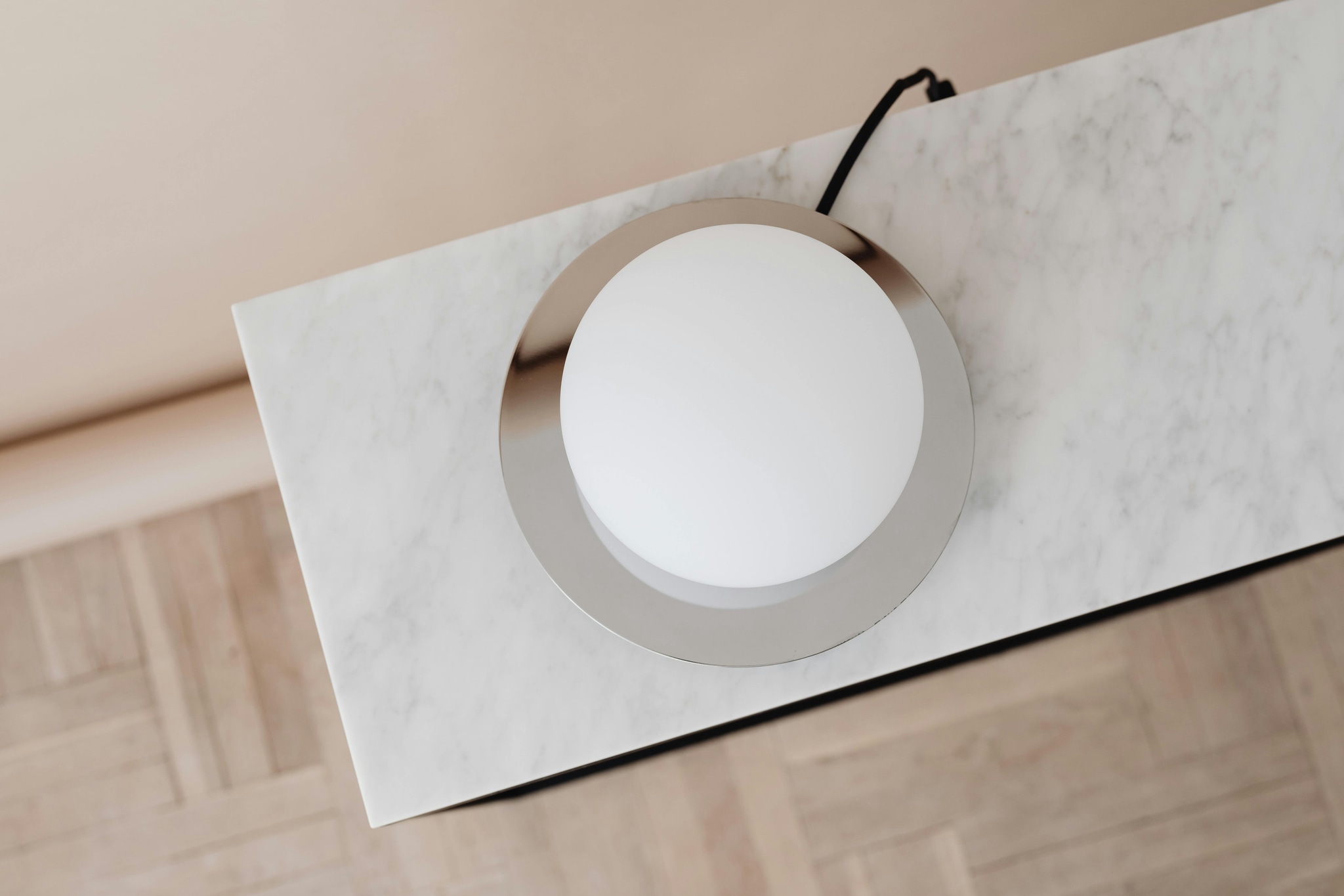Upgrade Your Space with Mirror and LED Lights